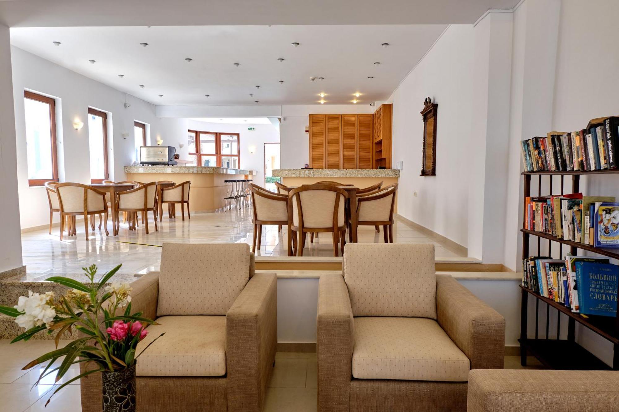 Niros Beachfront Aparthotel Kokkini Hani Eksteriør bilde