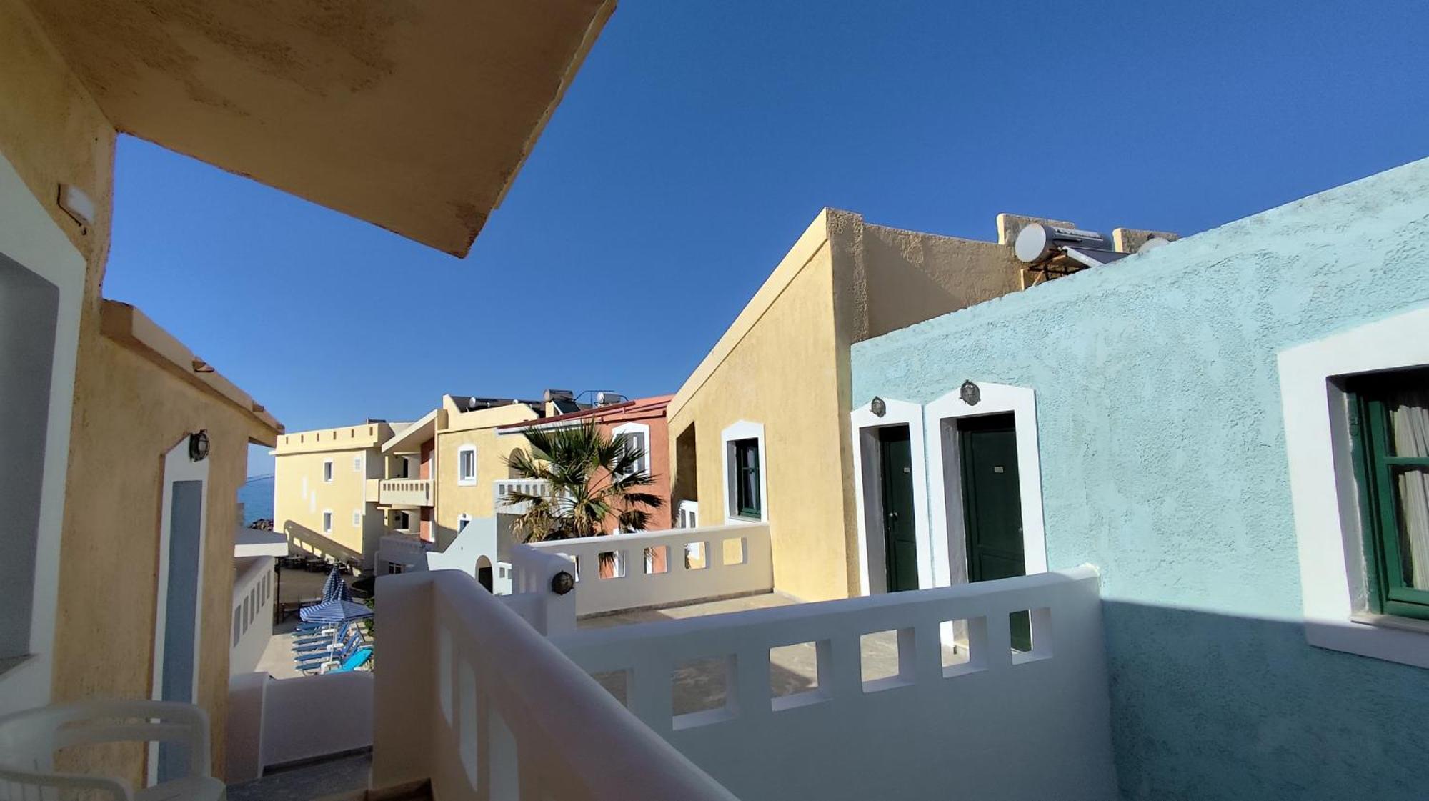 Niros Beachfront Aparthotel Kokkini Hani Eksteriør bilde