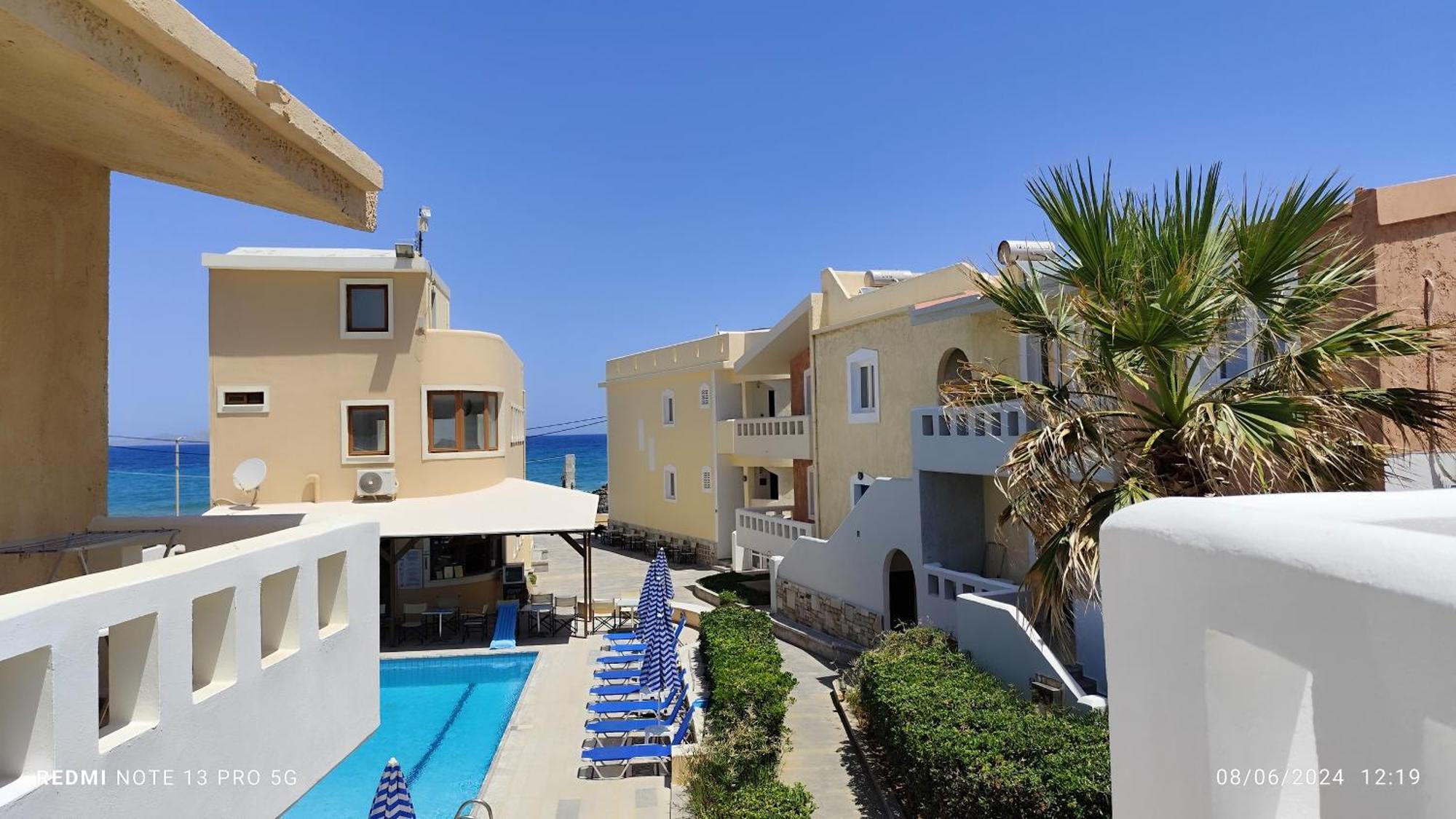 Niros Beachfront Aparthotel Kokkini Hani Eksteriør bilde