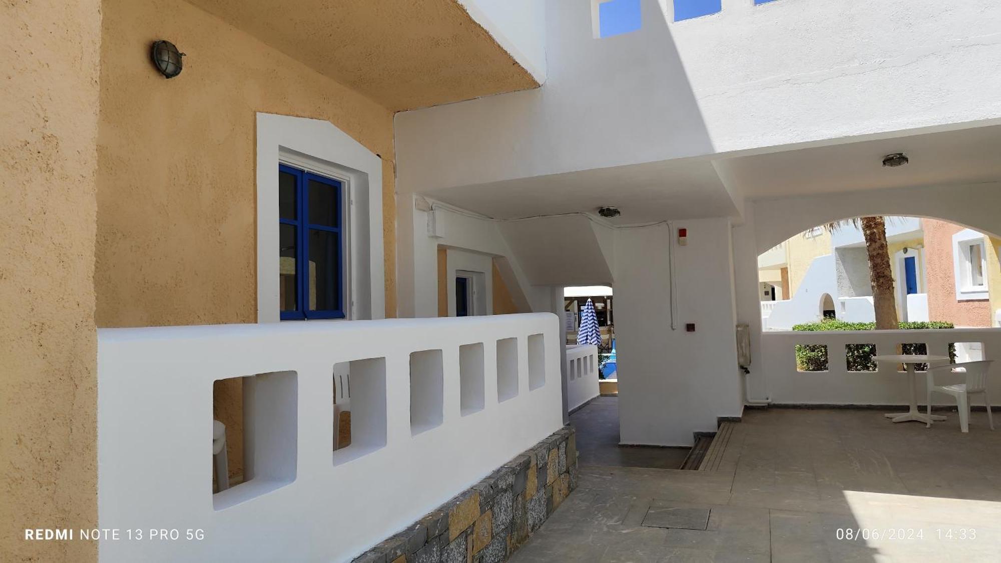 Niros Beachfront Aparthotel Kokkini Hani Eksteriør bilde
