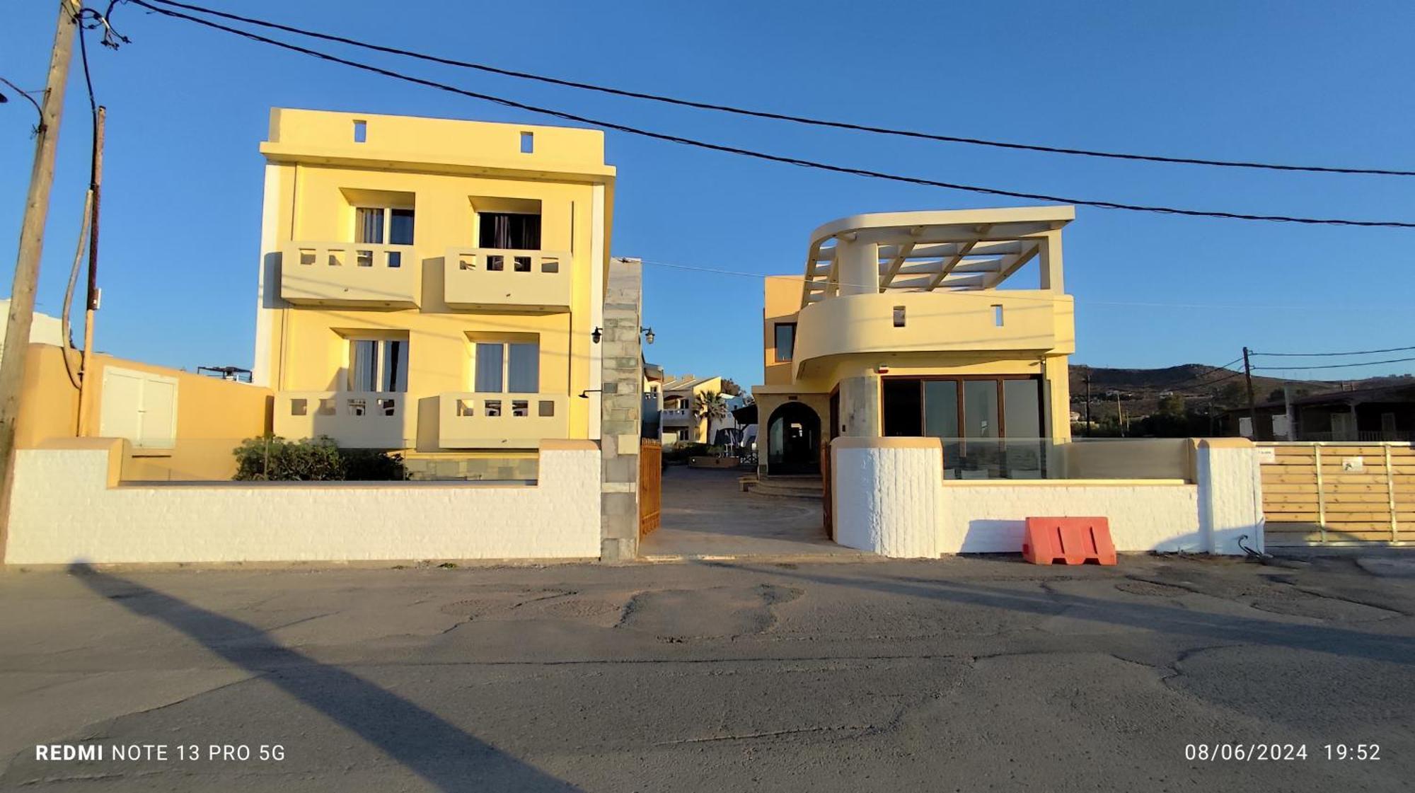 Niros Beachfront Aparthotel Kokkini Hani Eksteriør bilde