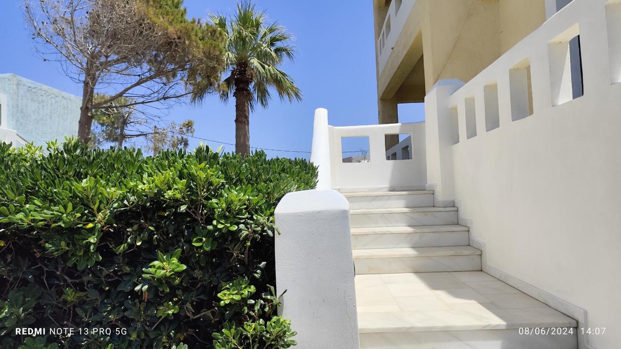 Niros Beachfront Aparthotel Kokkini Hani Eksteriør bilde