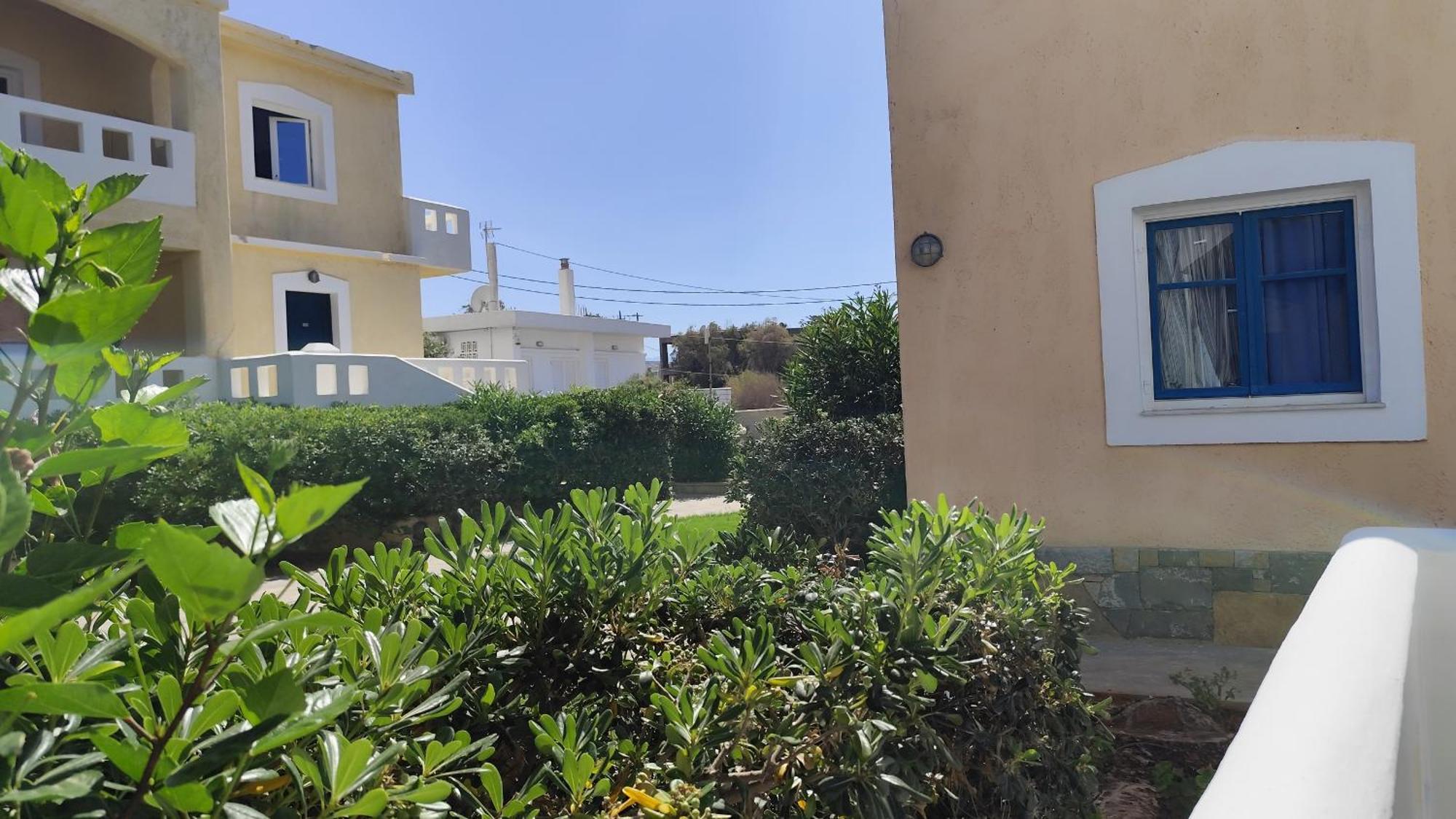 Niros Beachfront Aparthotel Kokkini Hani Eksteriør bilde