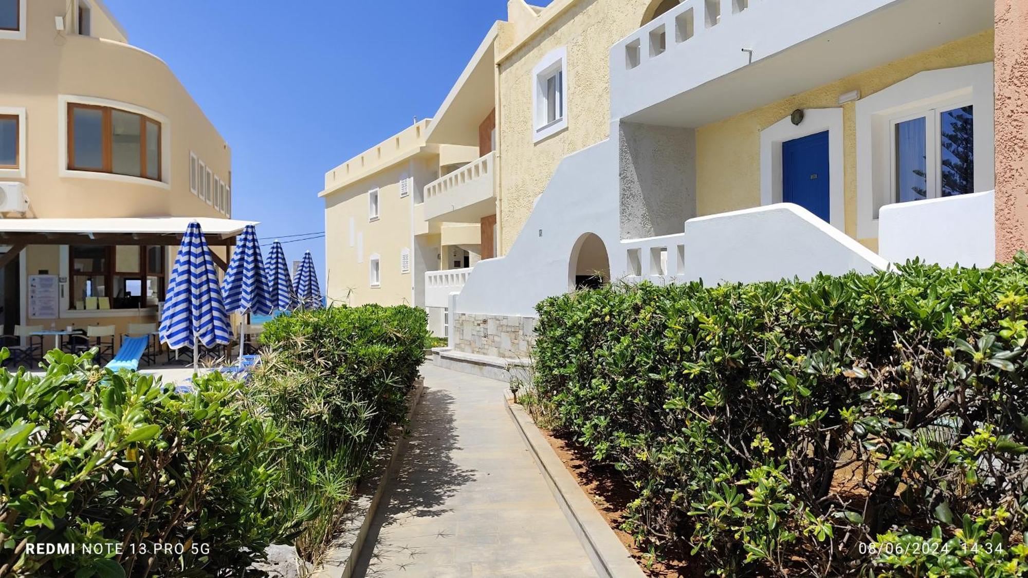 Niros Beachfront Aparthotel Kokkini Hani Eksteriør bilde