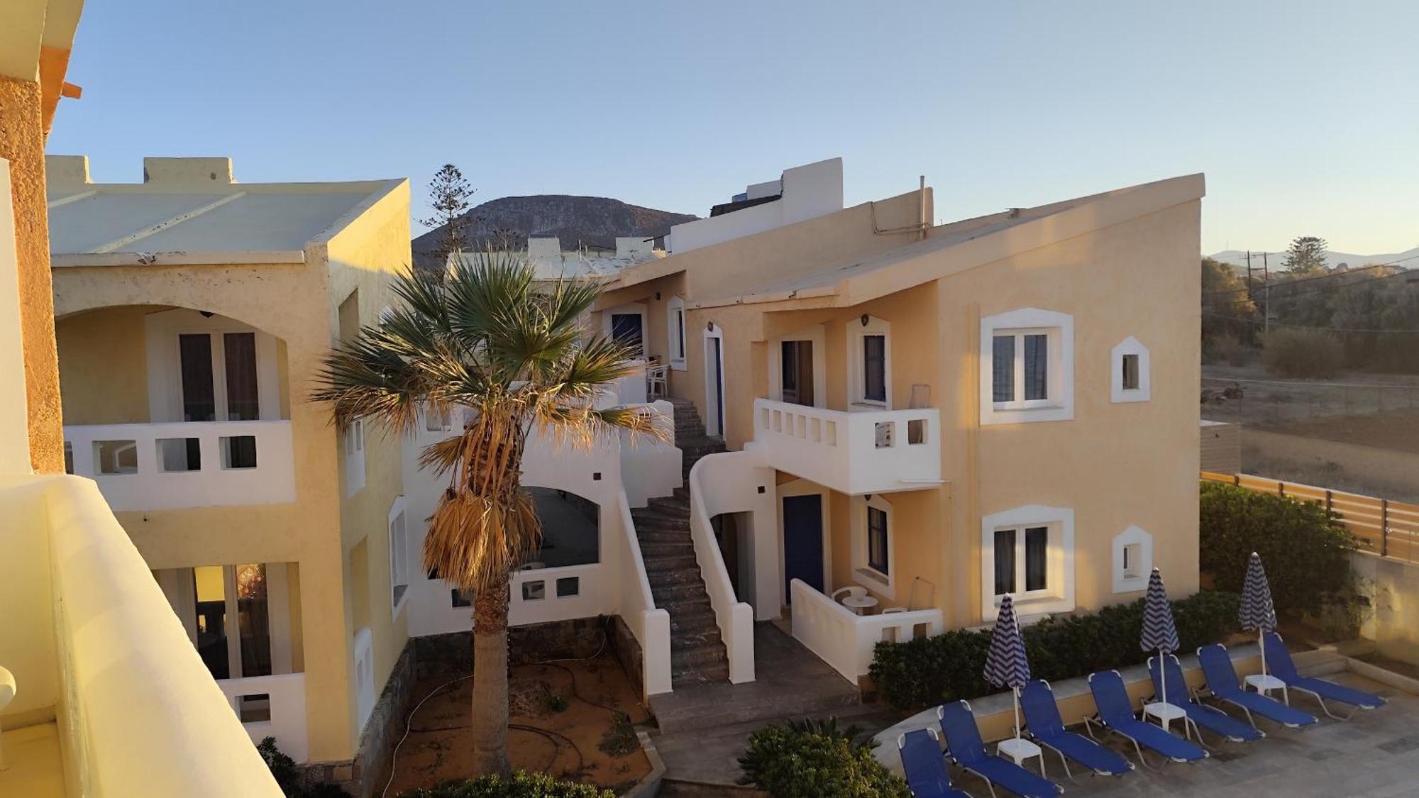 Niros Beachfront Aparthotel Kokkini Hani Eksteriør bilde