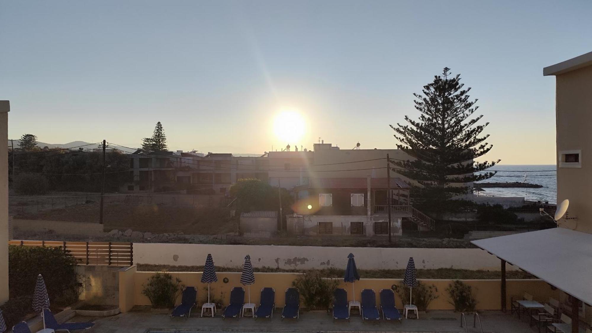 Niros Beachfront Aparthotel Kokkini Hani Eksteriør bilde