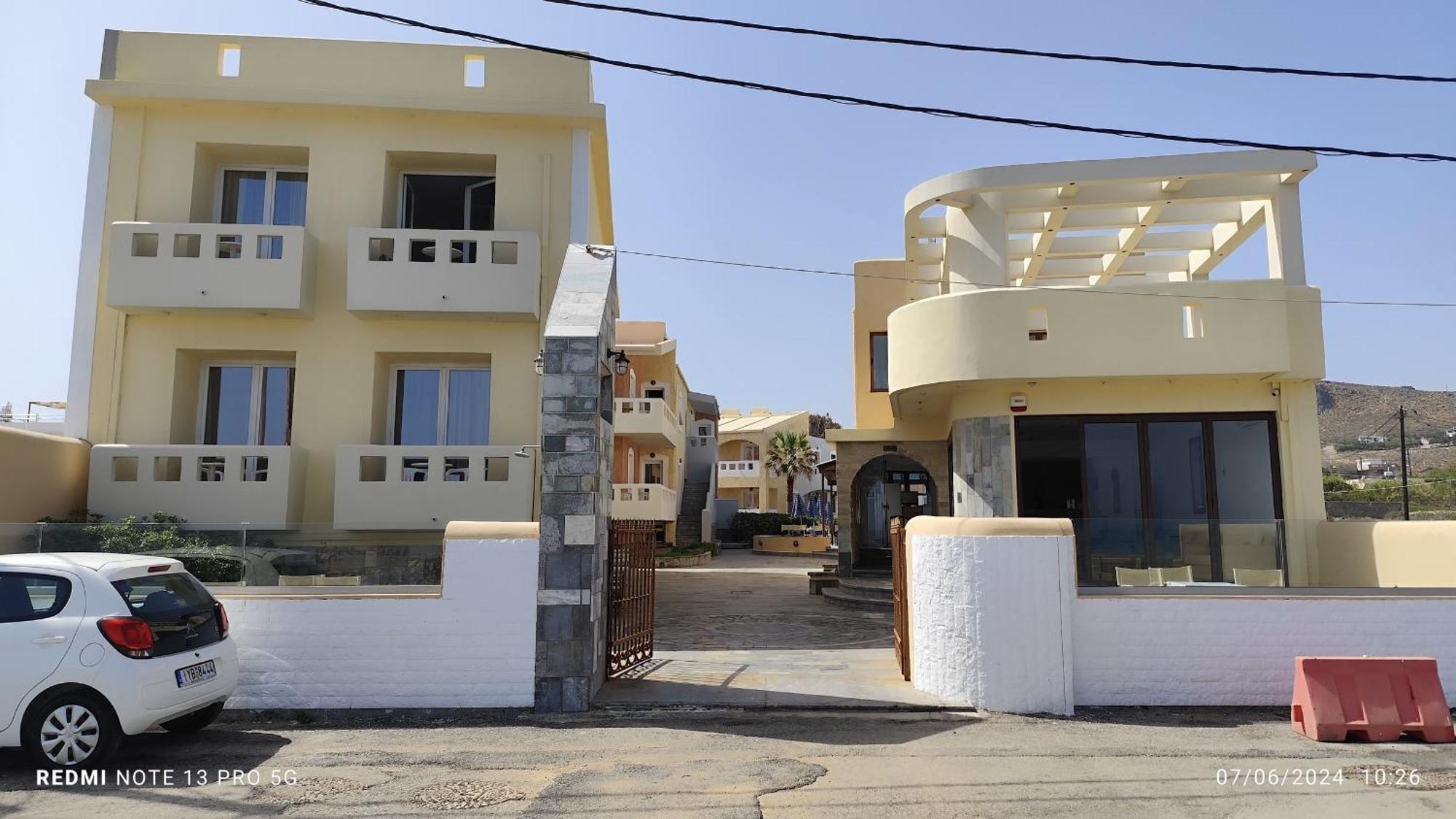Niros Beachfront Aparthotel Kokkini Hani Eksteriør bilde