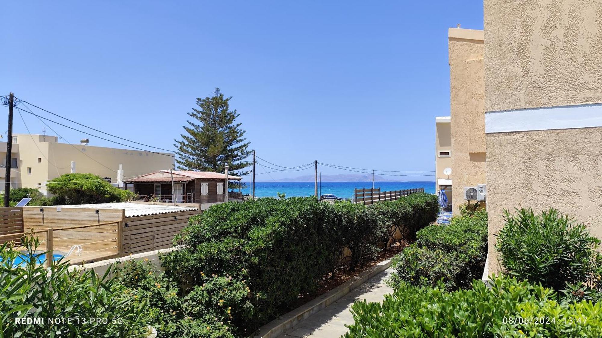 Niros Beachfront Aparthotel Kokkini Hani Eksteriør bilde